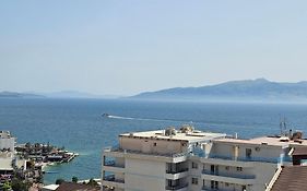 Panoramic Sea View Apartment