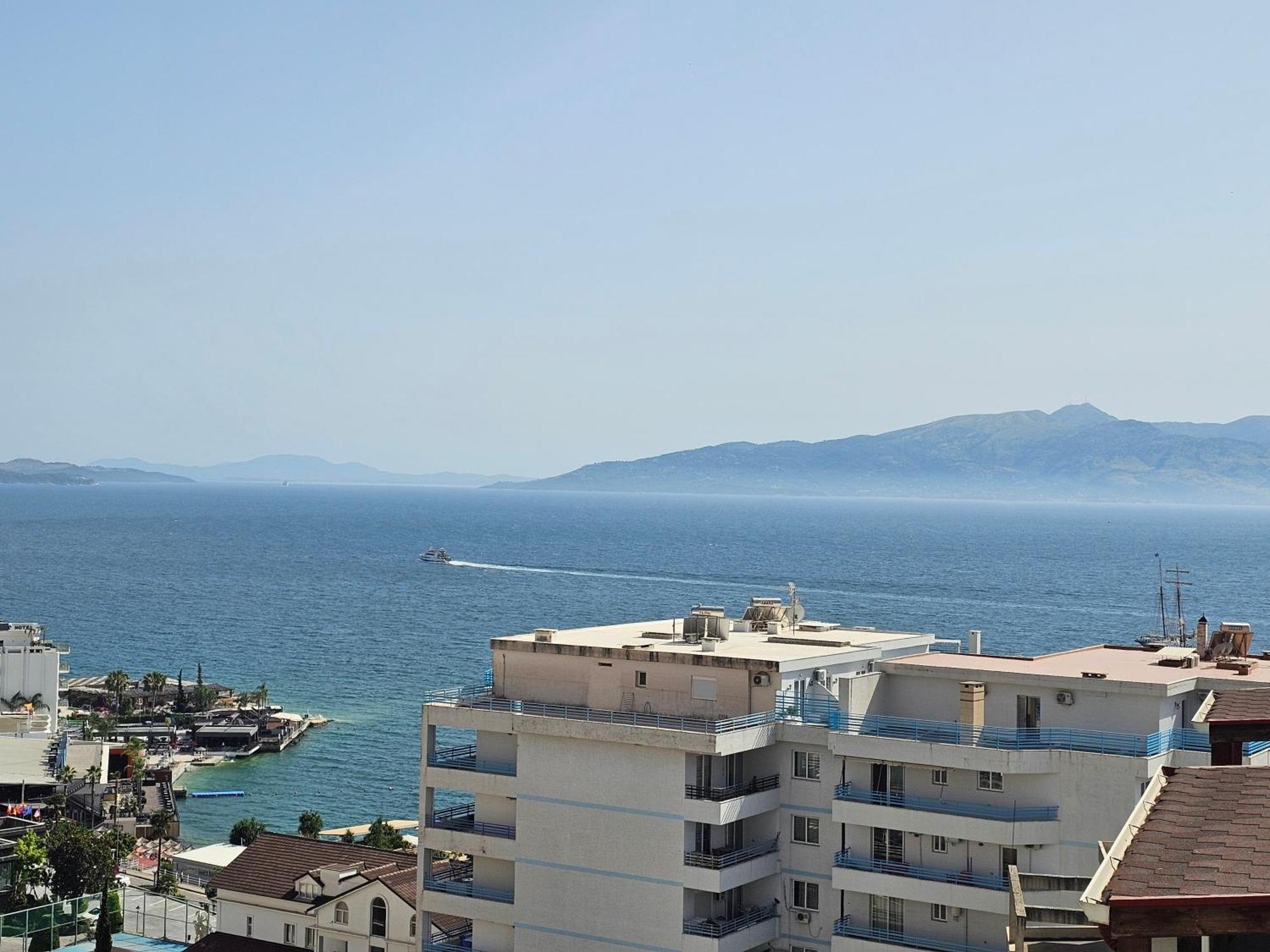 Panoramic Sea View Apartment Sarandë Esterno foto
